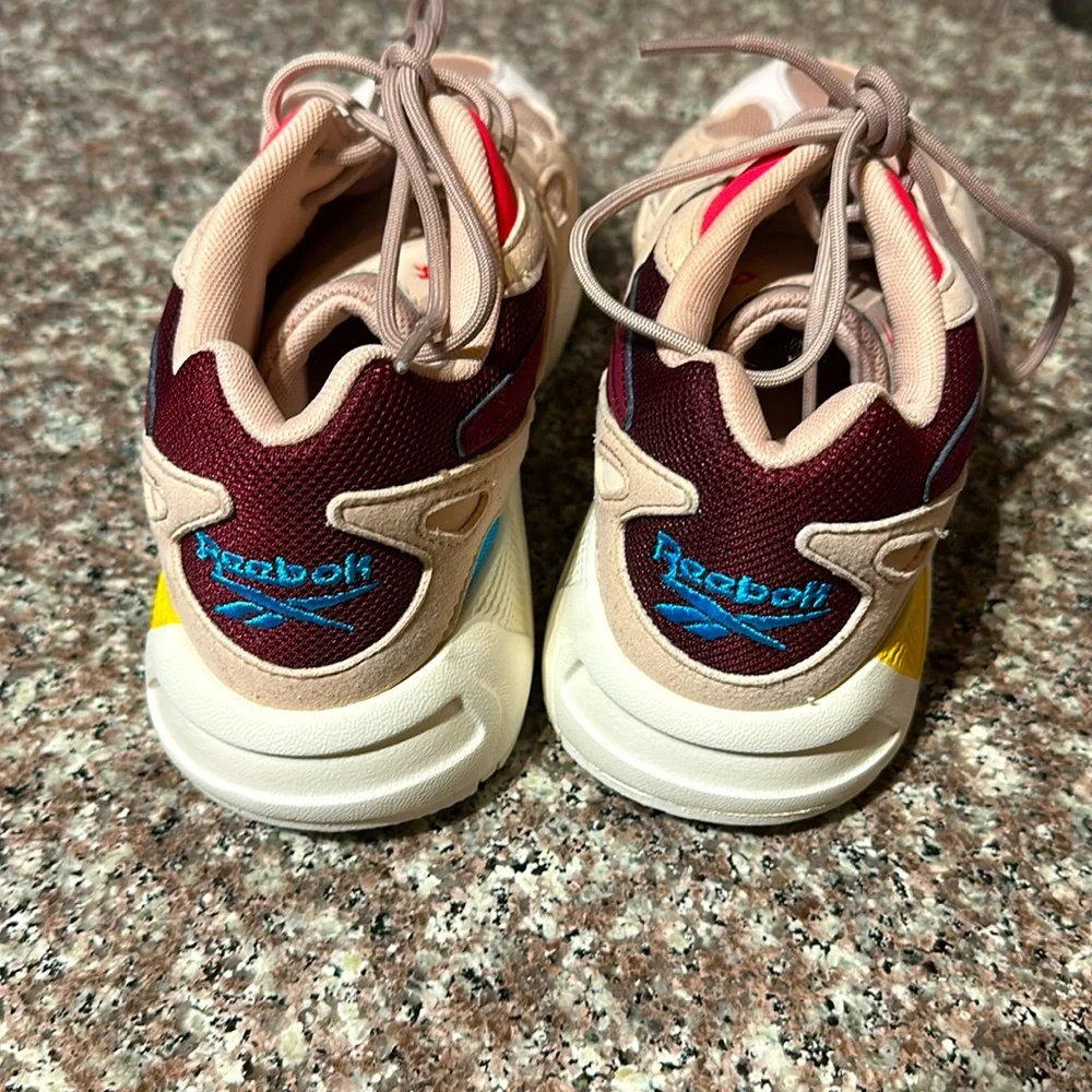 Reebok Aztrek 96 Tan Trainers - Picture 5 of 10